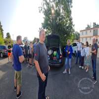 Treffen vor der Garage